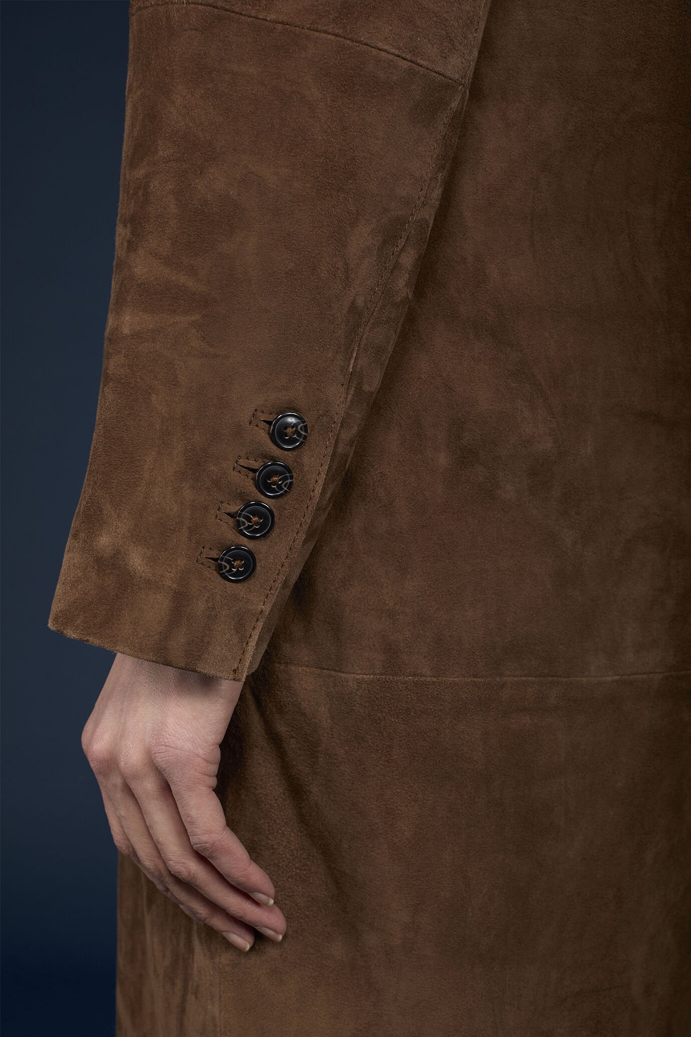 Manteau pour femme, 100% daim véritable, coupe classique image number 3