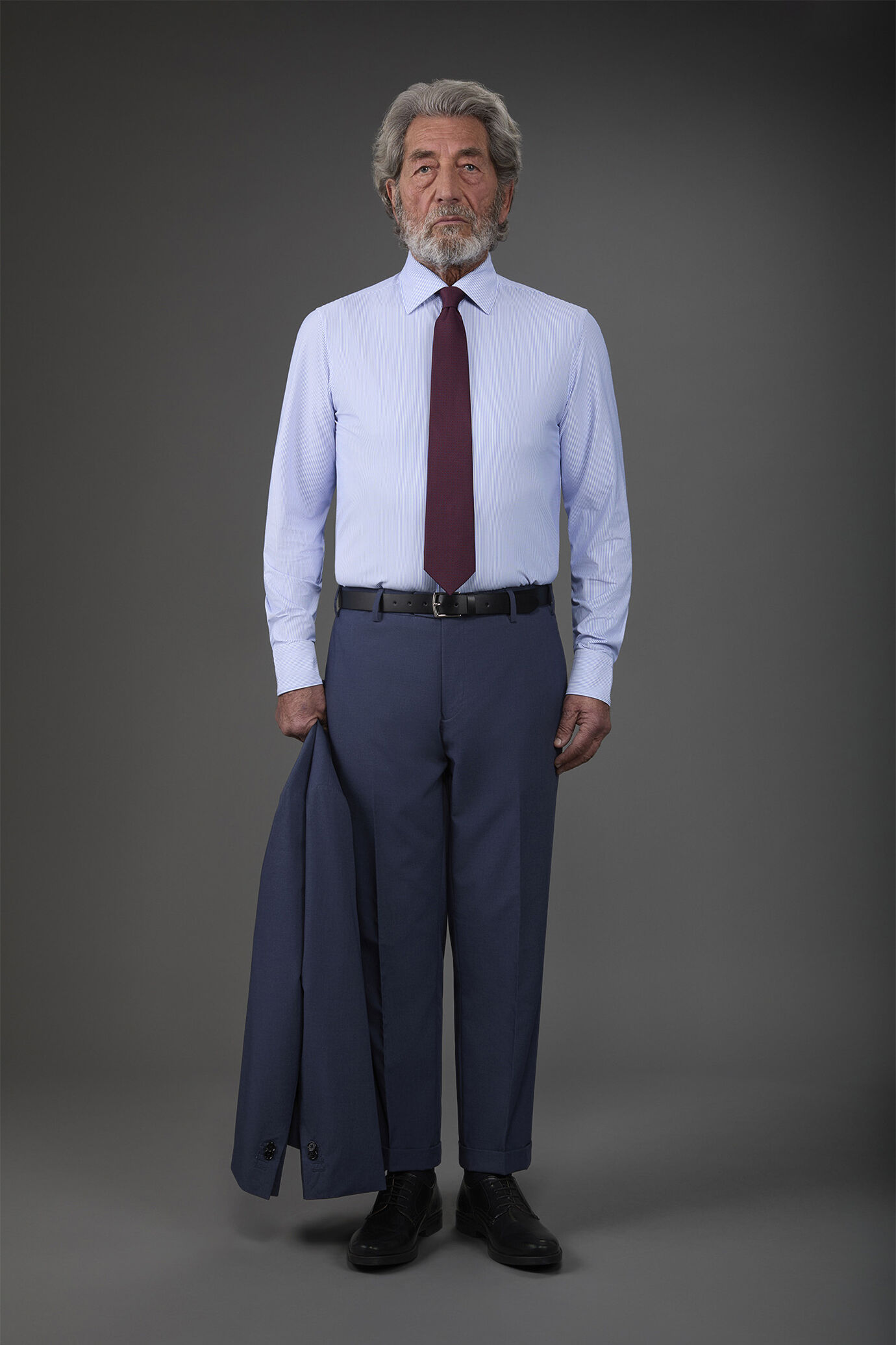 Camicia da uomo con colletto classico a righe in tessuto di nylon elasticizzato con costruzione twill image number 2