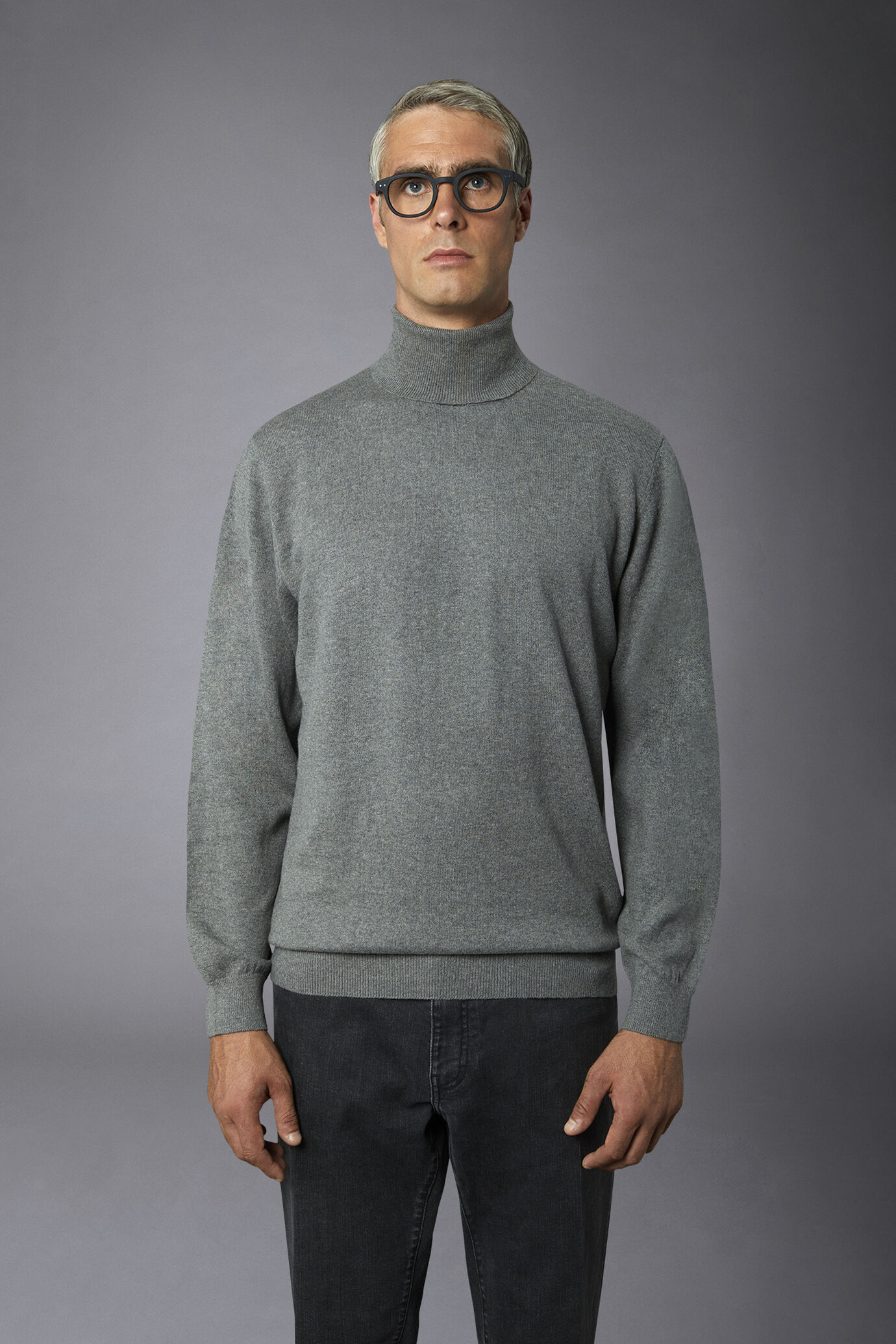 Men's wool and cotton turtleneck sweater image number 2