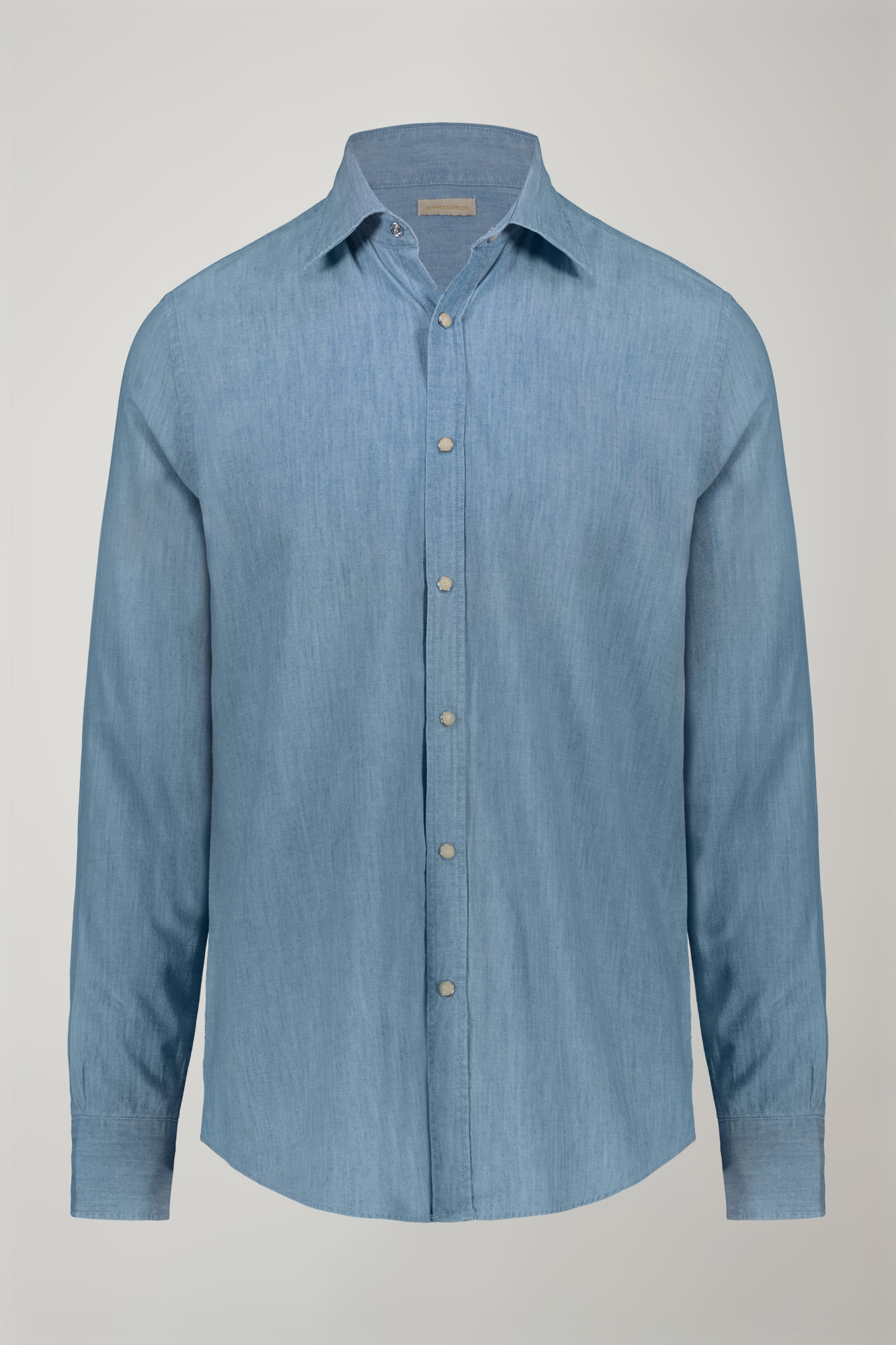 Herren-Freizeithemd mit klassischem Kragen aus 100 % Baumwolle in hellem Chambray-Stoff in bequemer Passform image number null