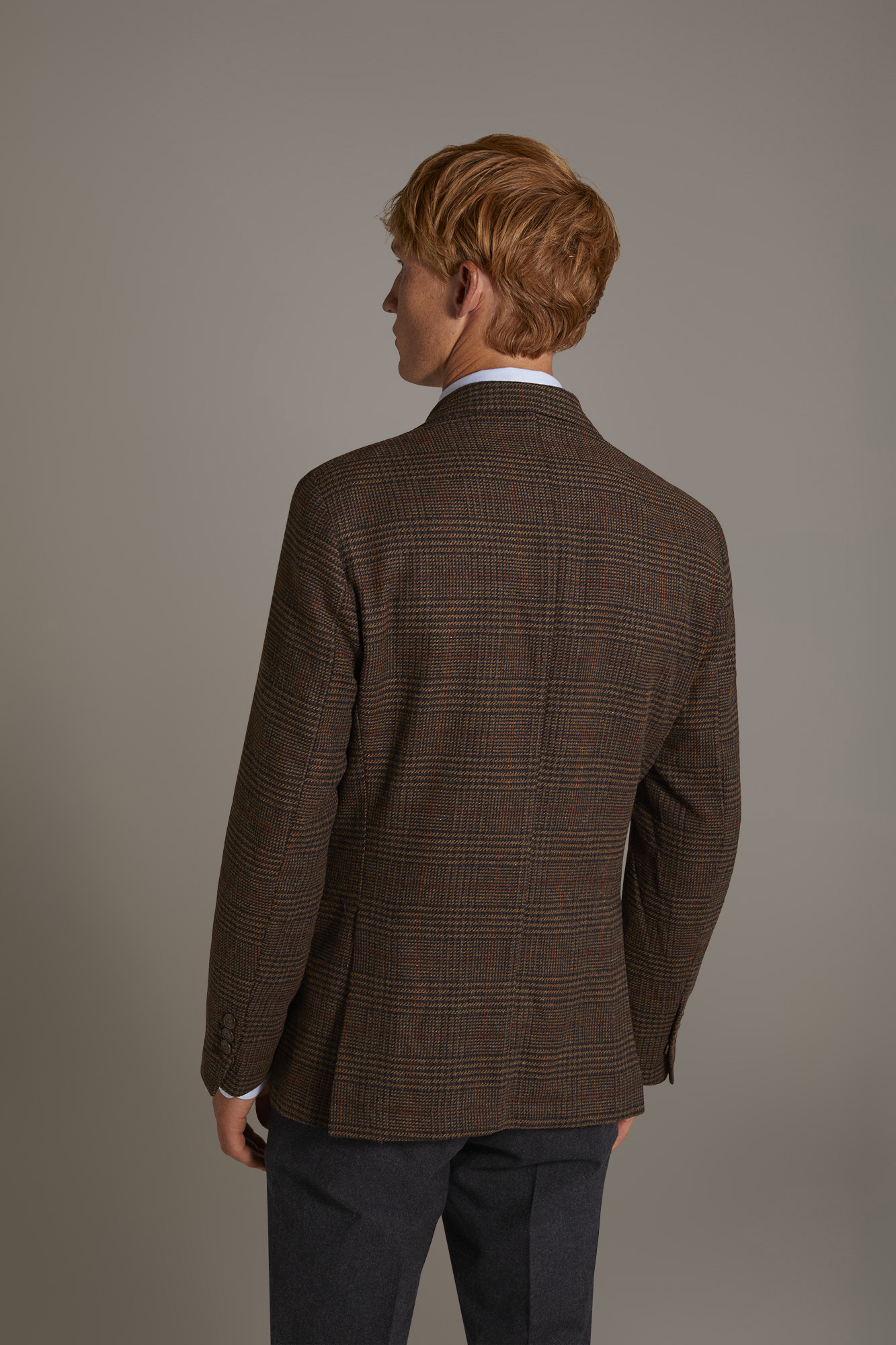 Single-breasted jacket with patch pockets in wool blend made in Italy image number null