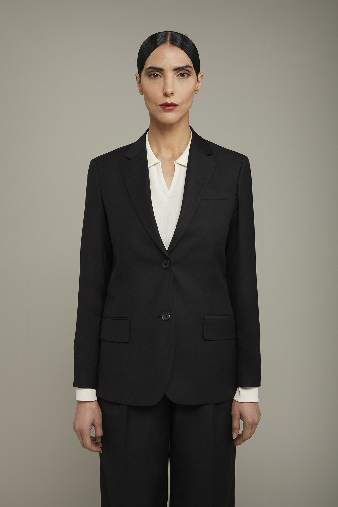 Women's single-breasted jacket with two-button lapel image number null