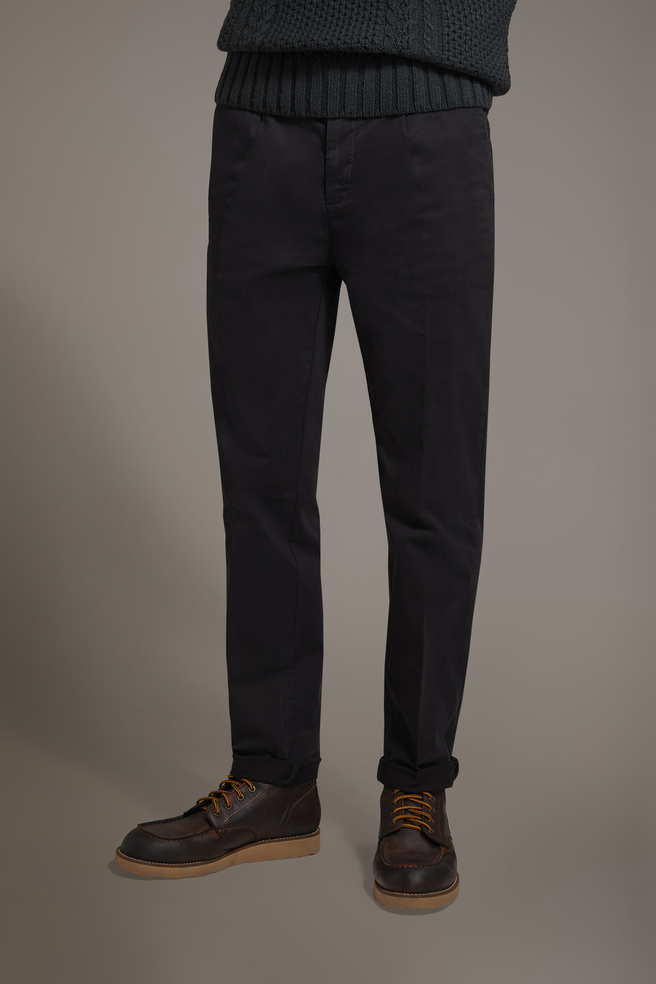 Pantalone chino uomo con pinces singola image number null