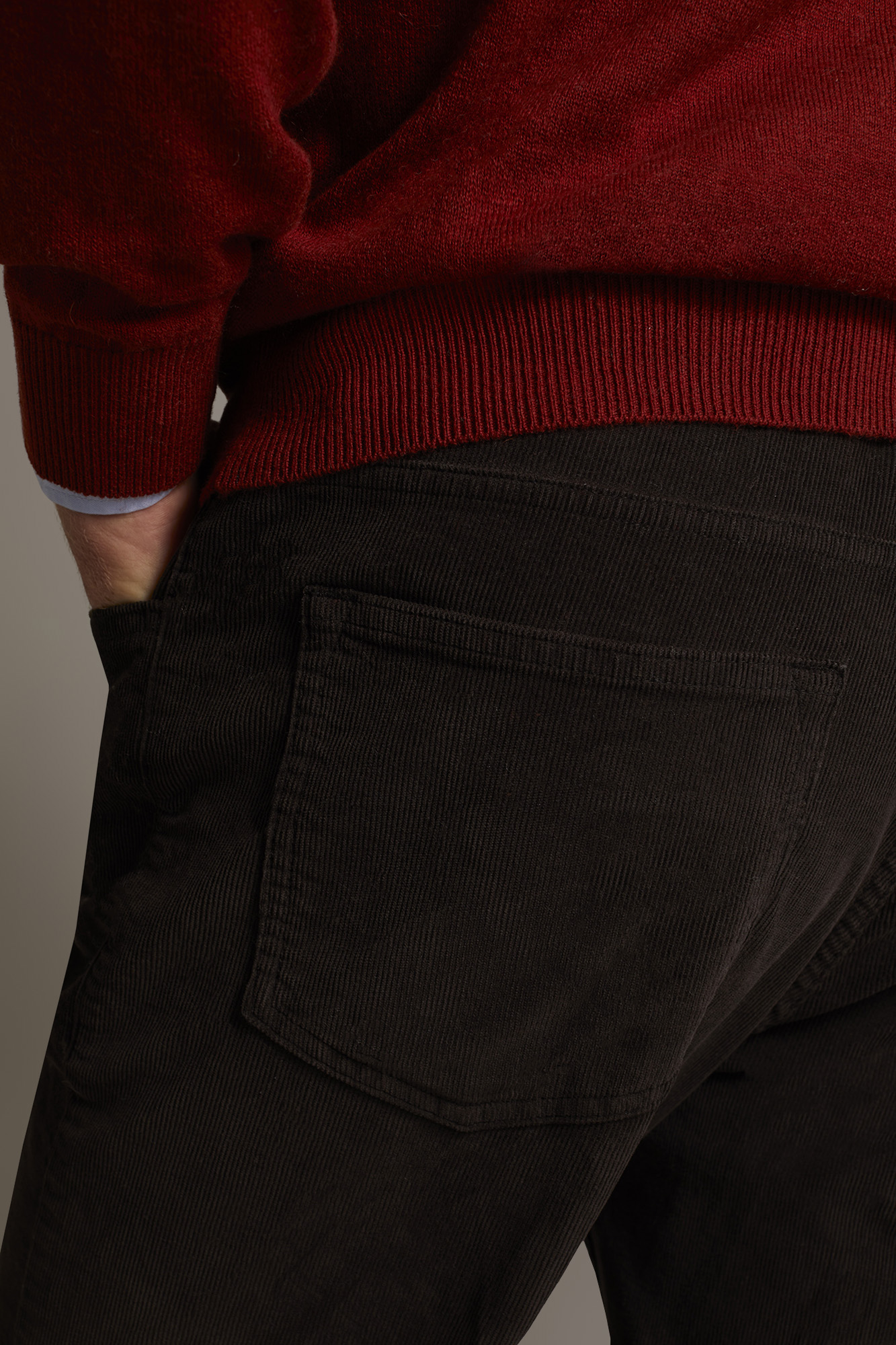 Pantalone 5 tasche regular fit tessuto velluto a coste image number null