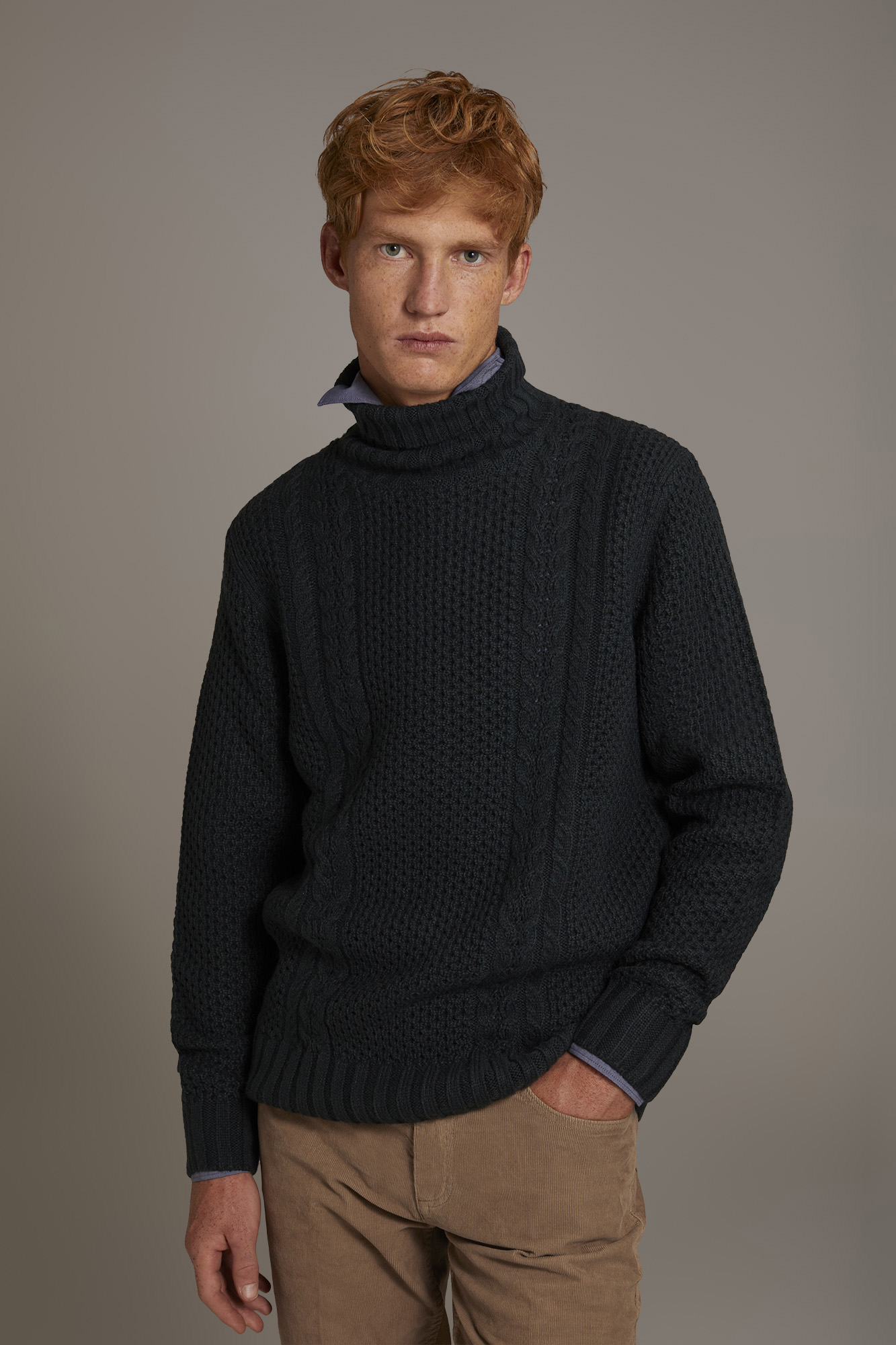 Wool blend turtleneck sweater with honeycomb heavy knitting image number null