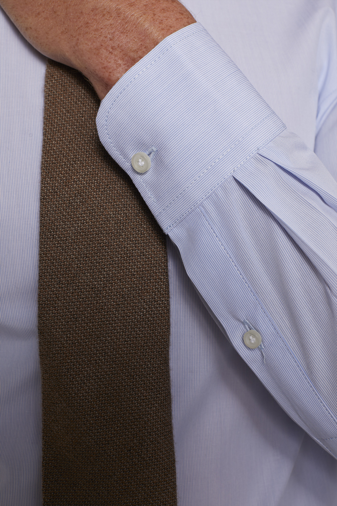 Camicia classica collo francese slim fit tessuto tinto filo rigato image number 2