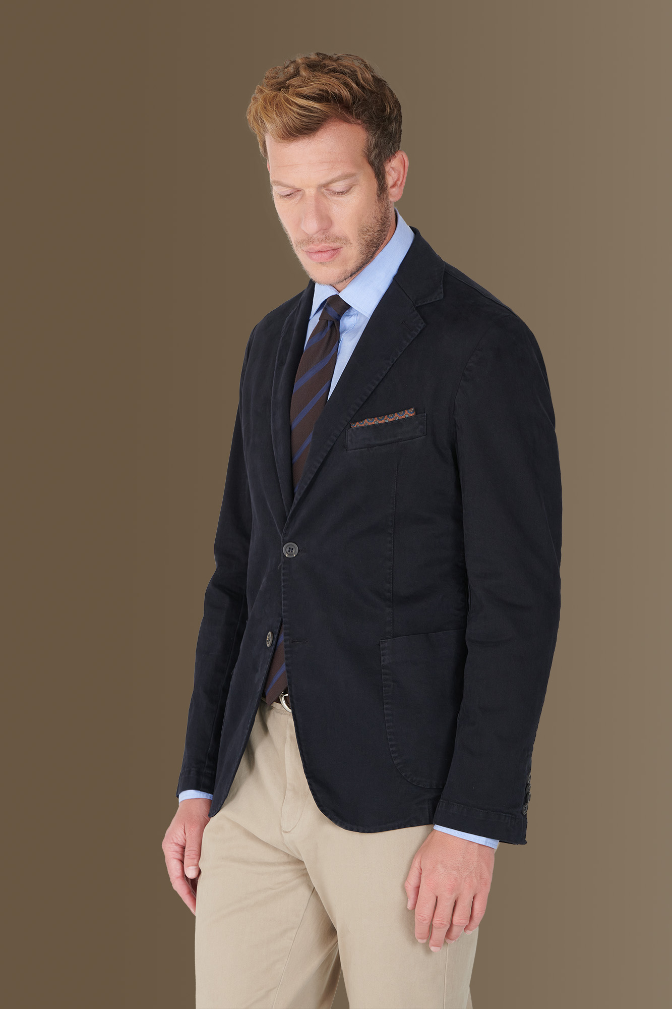 Single breasted jacket garment dyed. image number null