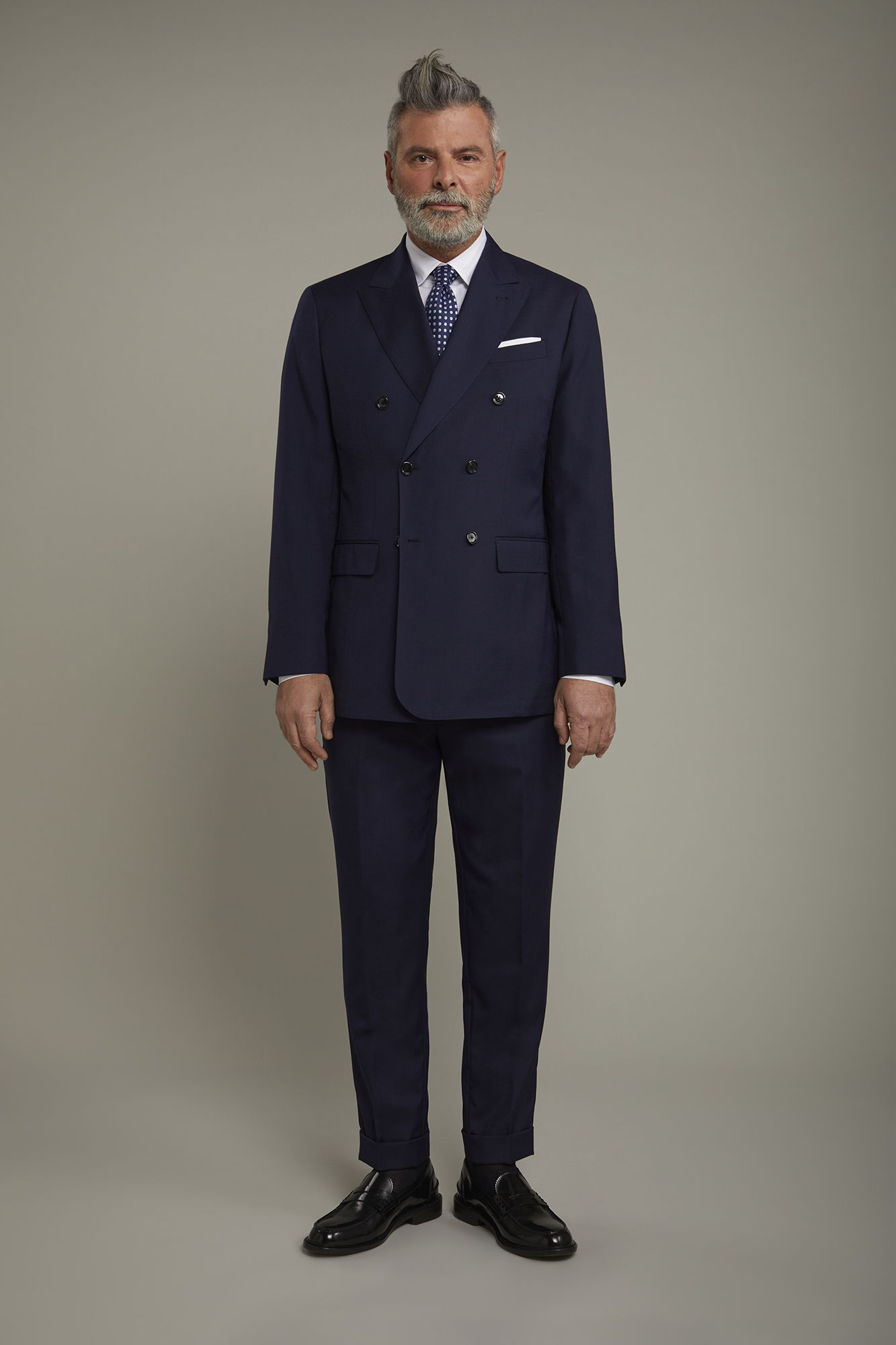 Men's double-breasted Wool Blend suit with classic single-breasted trousers and unlined double-breasted jacket with regular fit lance lapels image number null