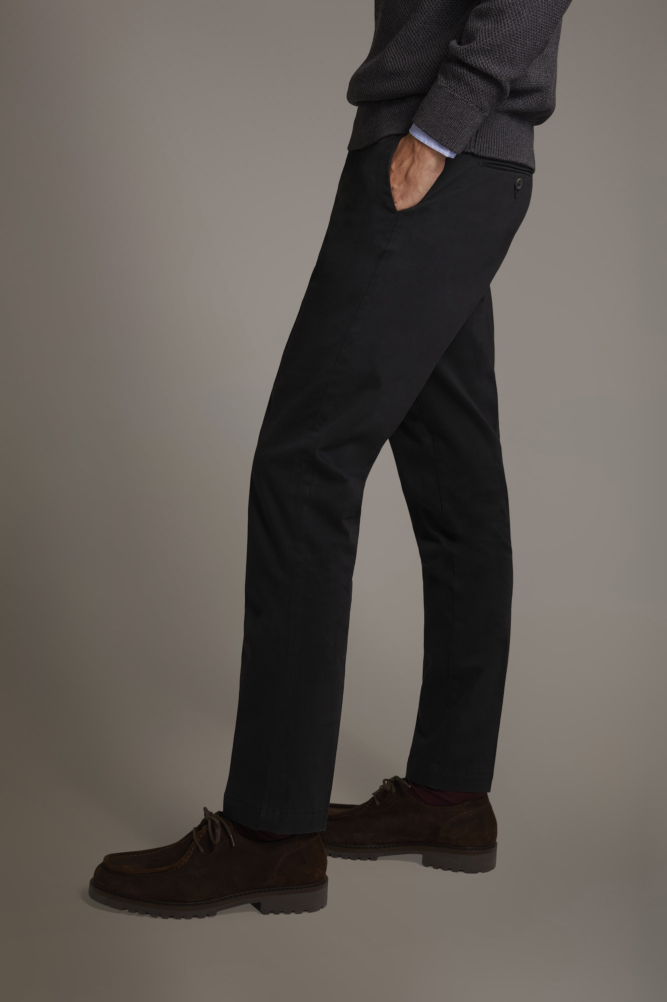 Pantalone chino classico regular fit tessuto twill elasticizzato image number null