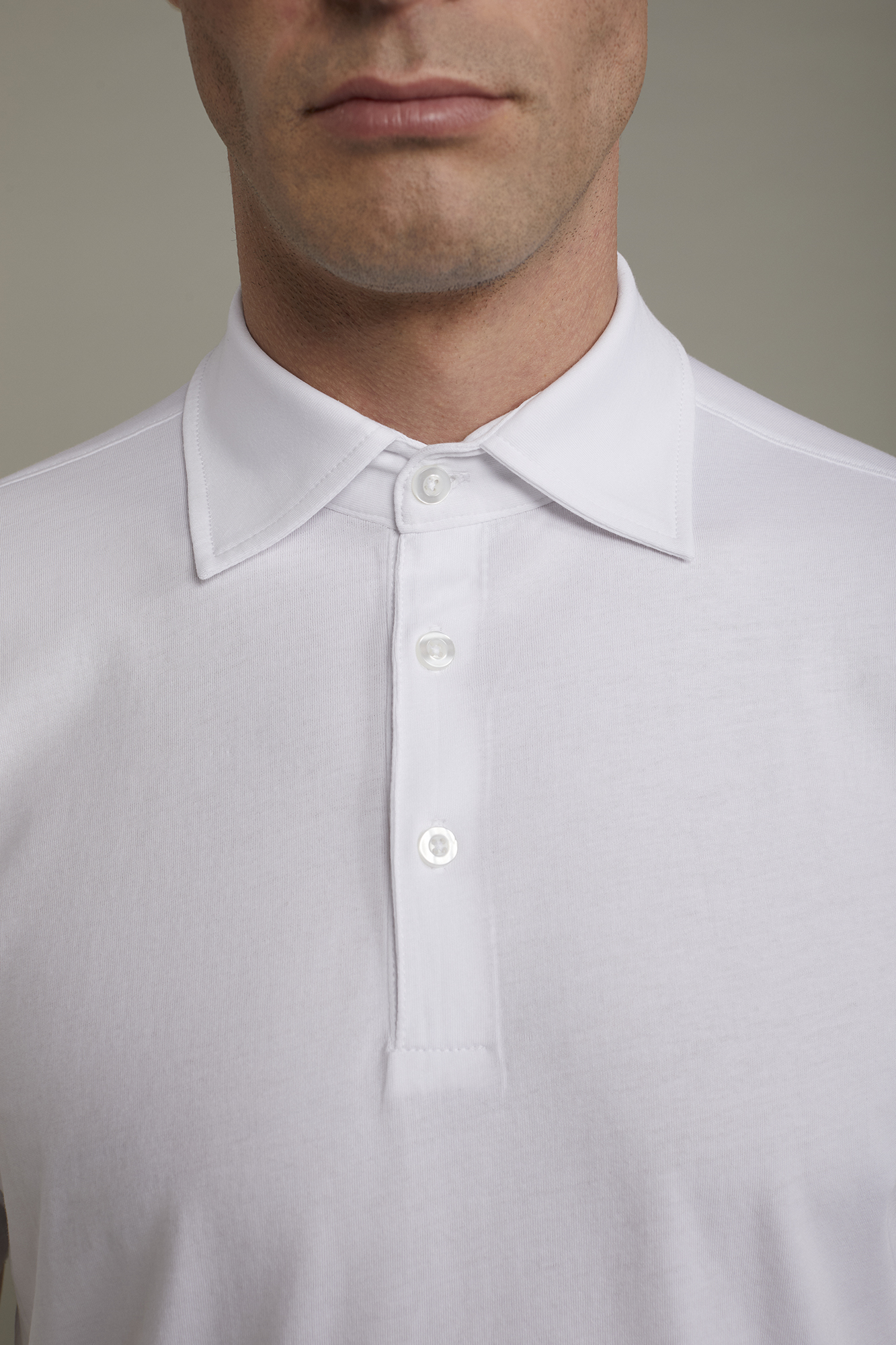 Kurzärmeliges Herren-Poloshirt aus 100 % Supima-Baumwolle in normaler Passform image number null