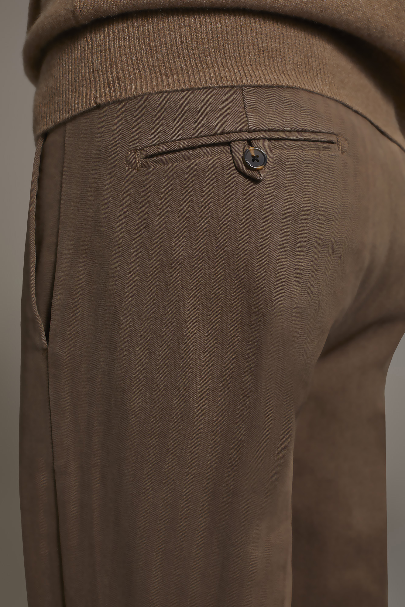 Pantalone classico regular fit tessuto spigato image number null