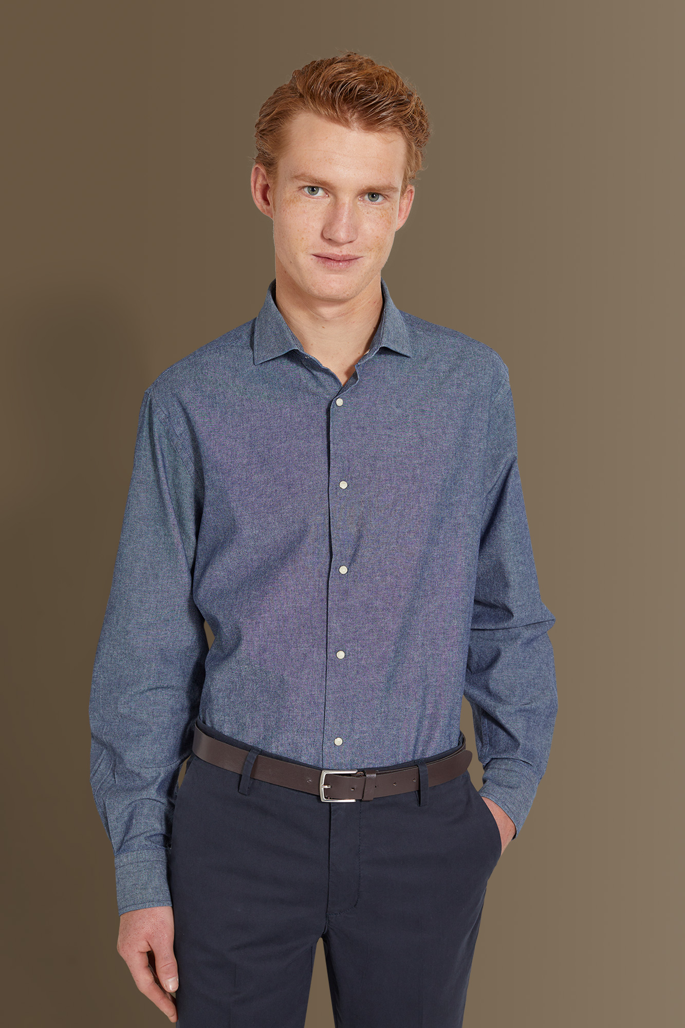 Camicia casual uomo collo francese tessuto chambray image number null