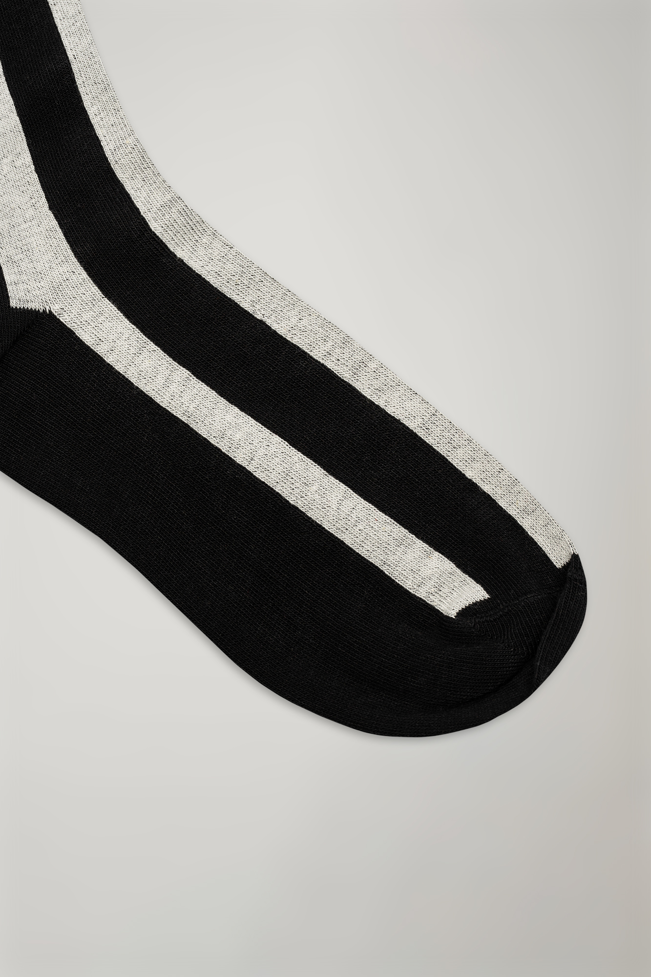 Gestreifte Socken aus einer Baumwollmischung made in Italy image number null
