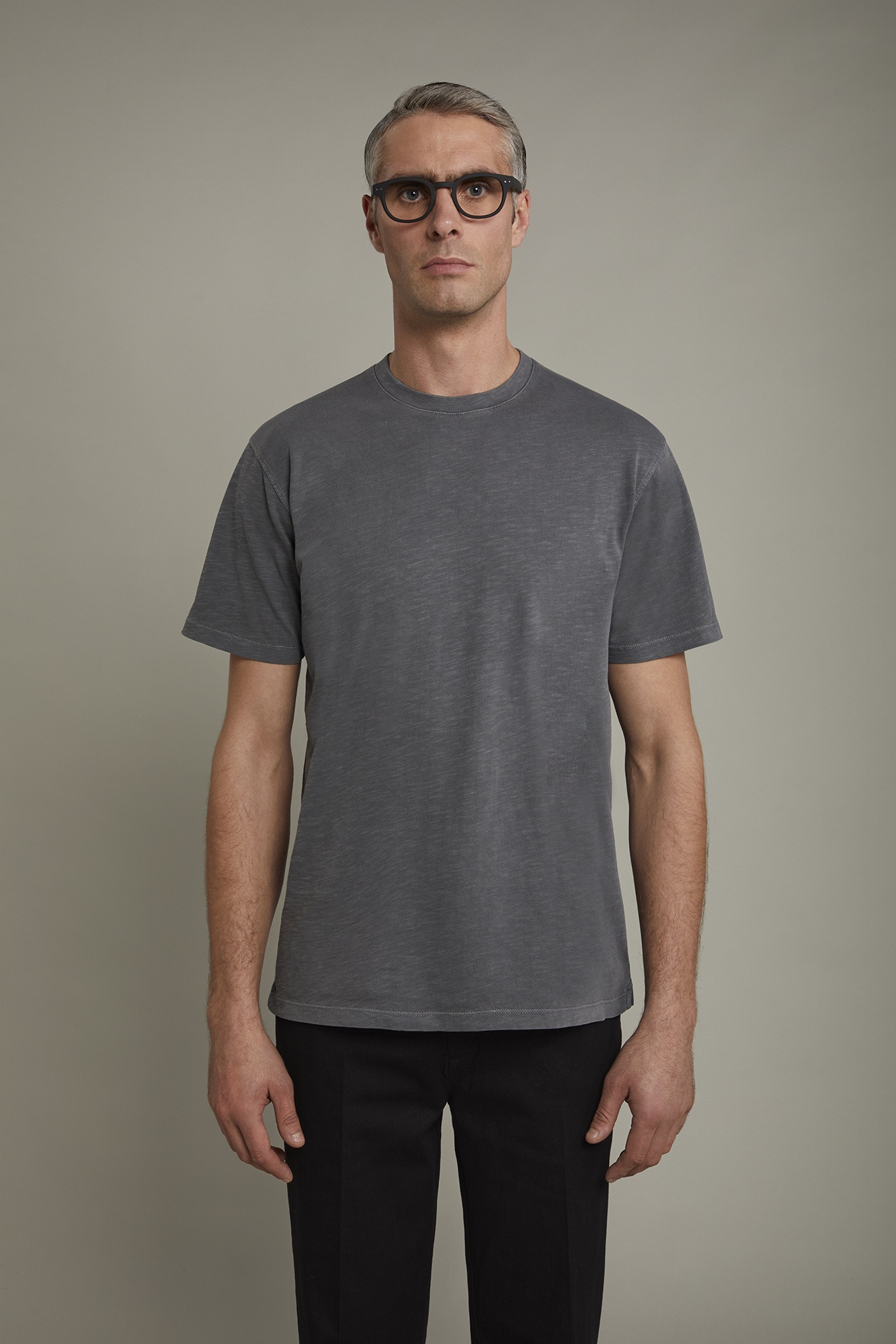 Men’s round neck t-shirt 100% cotton flamed effect regular fit image number null