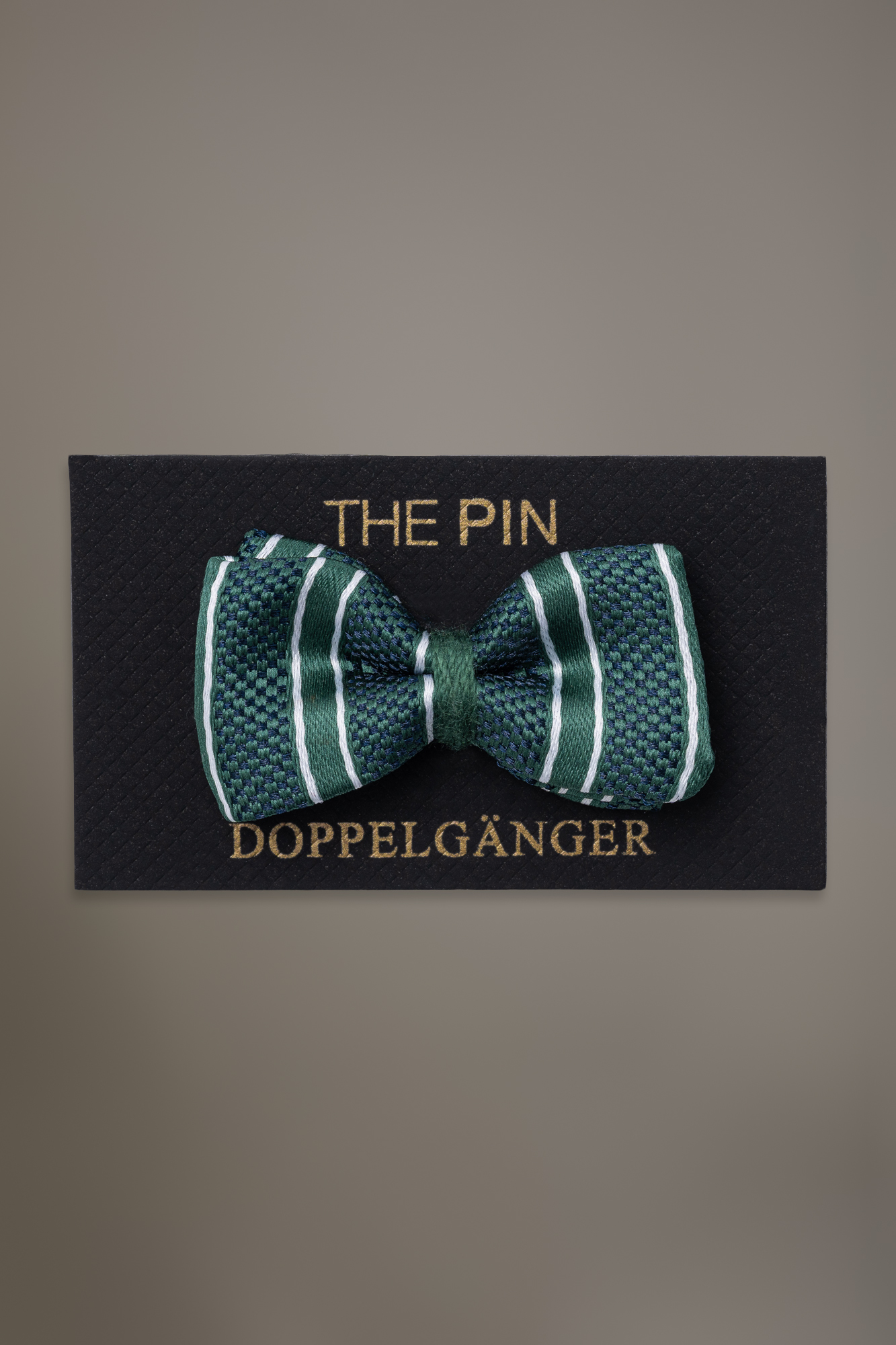 Jacket's pin image number null