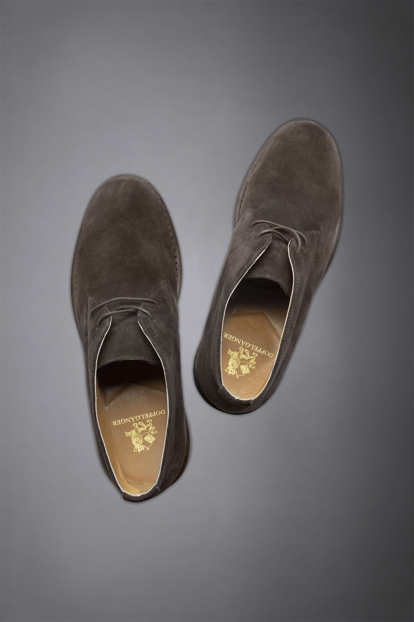 Scarpa ranger 100% pelle scamosciata con suola a carrarmato in gomma