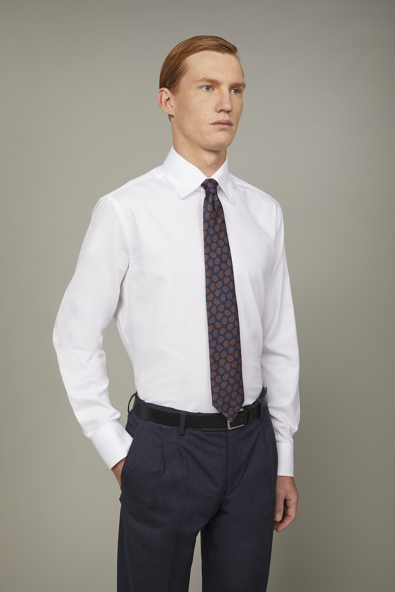 Camicia classica uomo 100% cotone con collo classico e spina di pesce regular fit | | Camicie Uomo Online