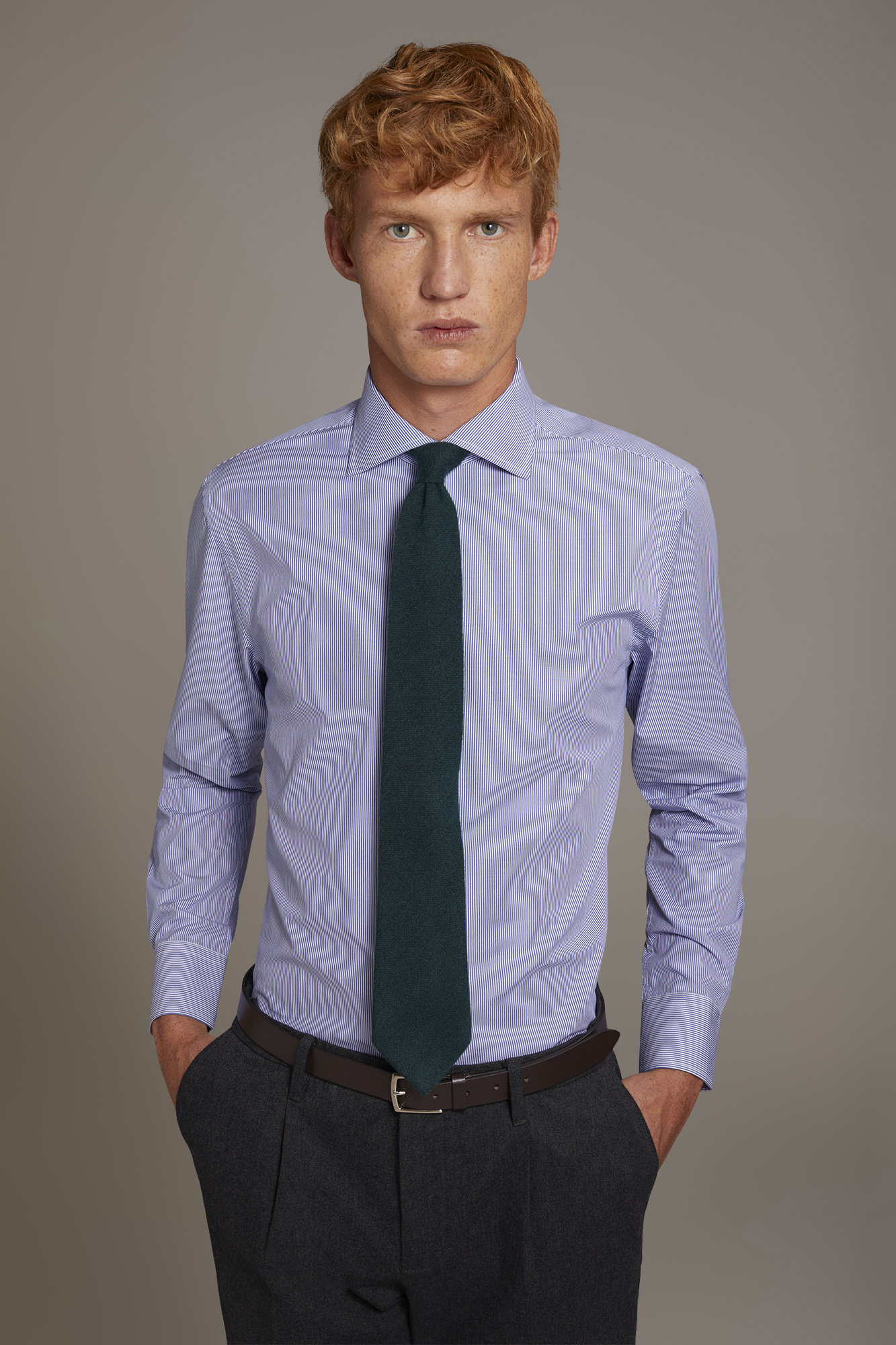 Camicia classica collo francese slim fit tessuto tinto filo rigato image number null