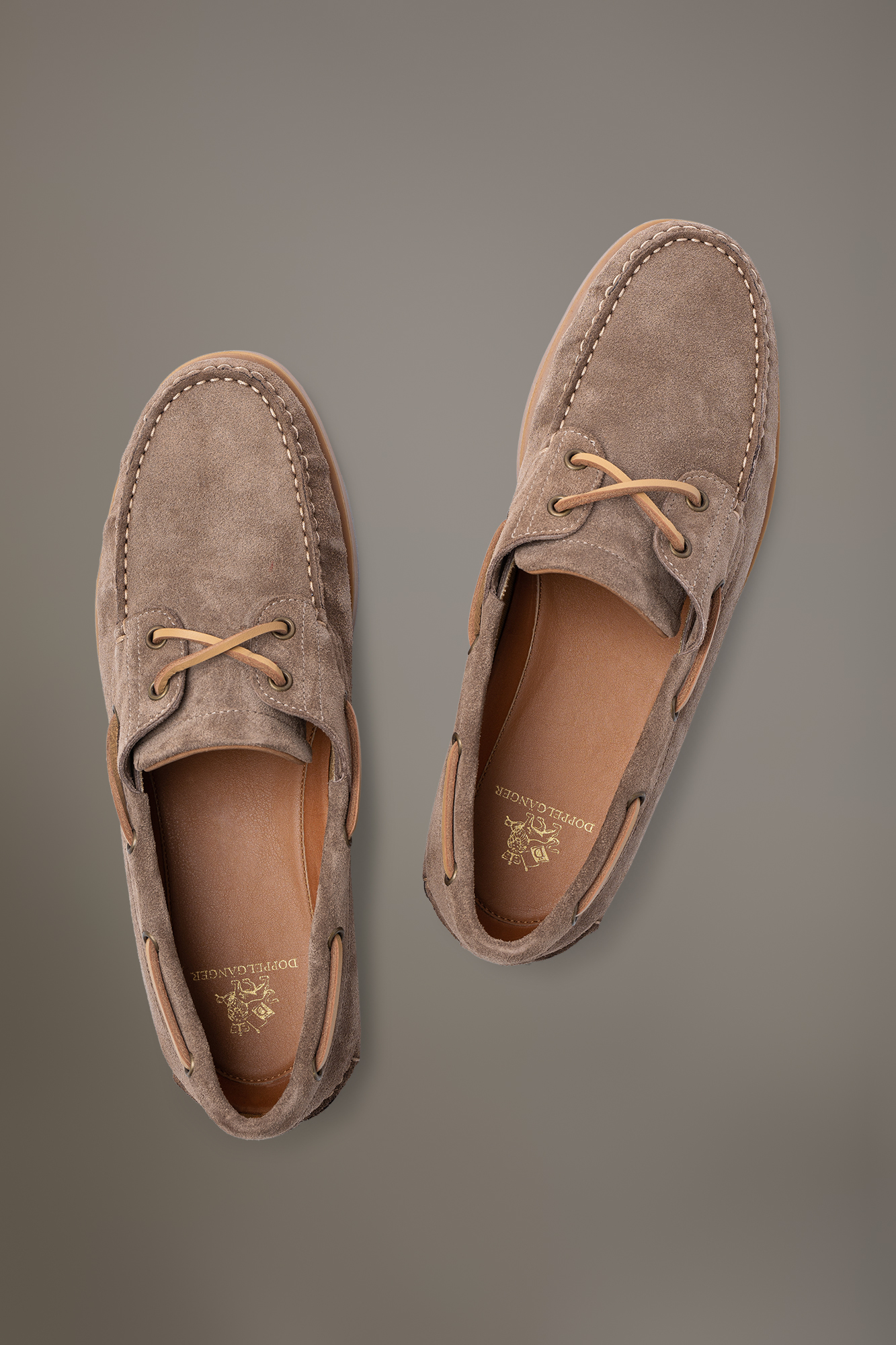 Suede boat shoes 100% leather with rubber sole image number null
