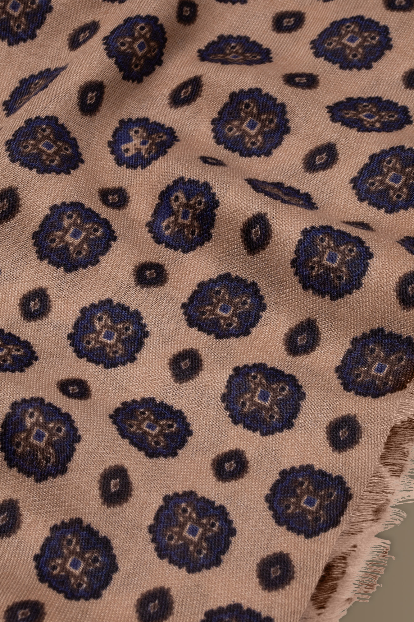 Pashmina fantasia image number null