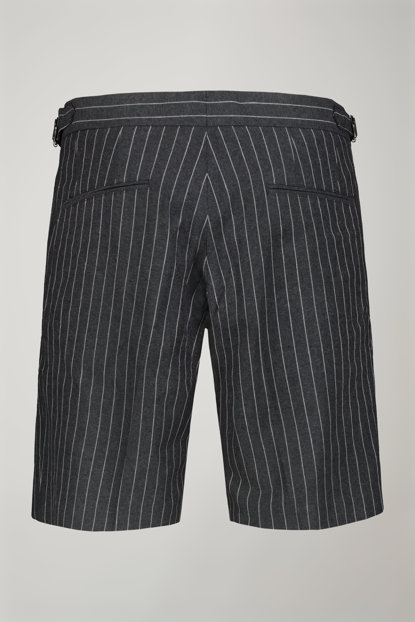 Men's double pinces bermuda in linen and cotton with pinstripe design regular fit image number null