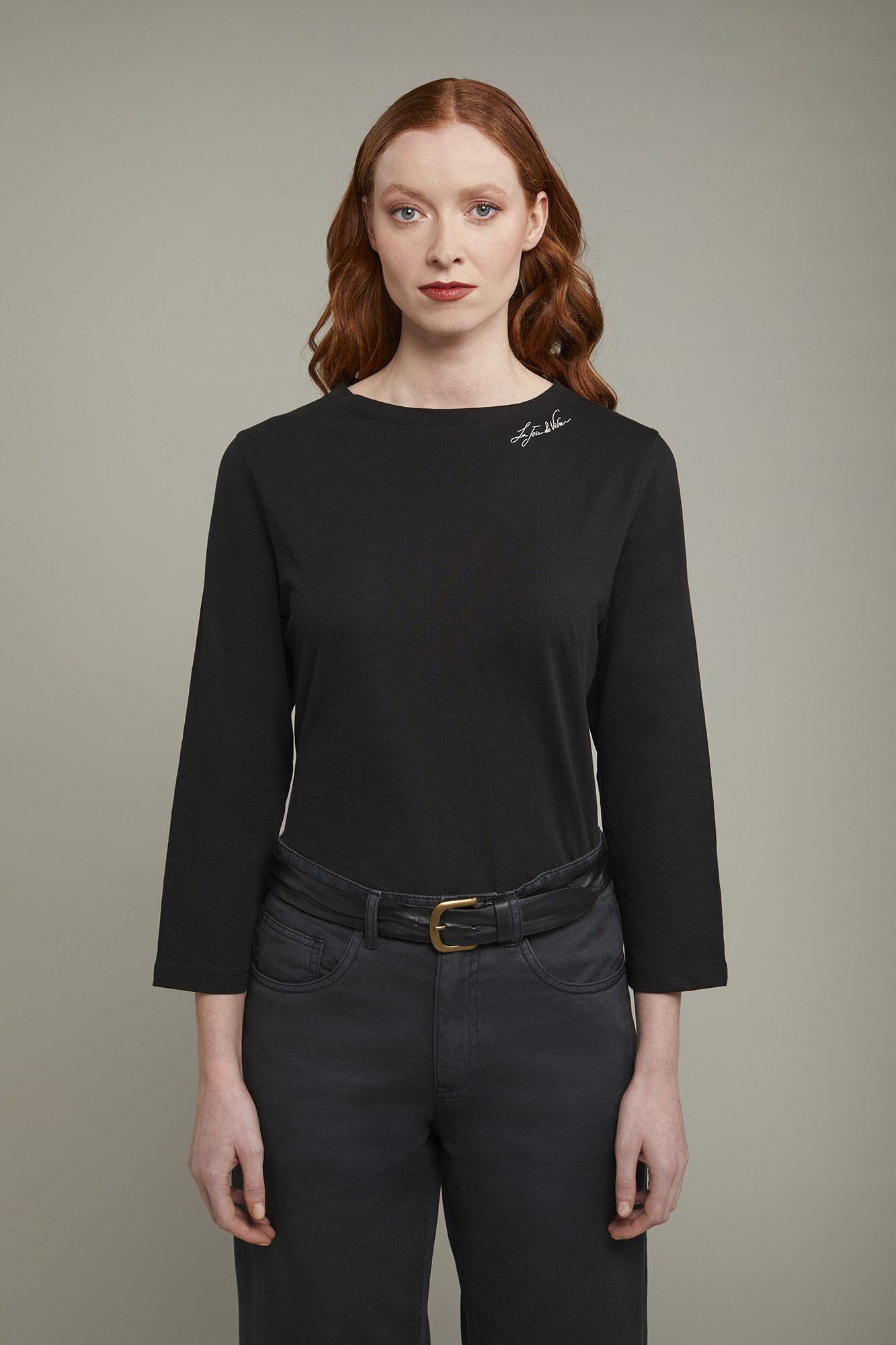 T-shirt femme col en V 100 % coton coupe régulière image number null