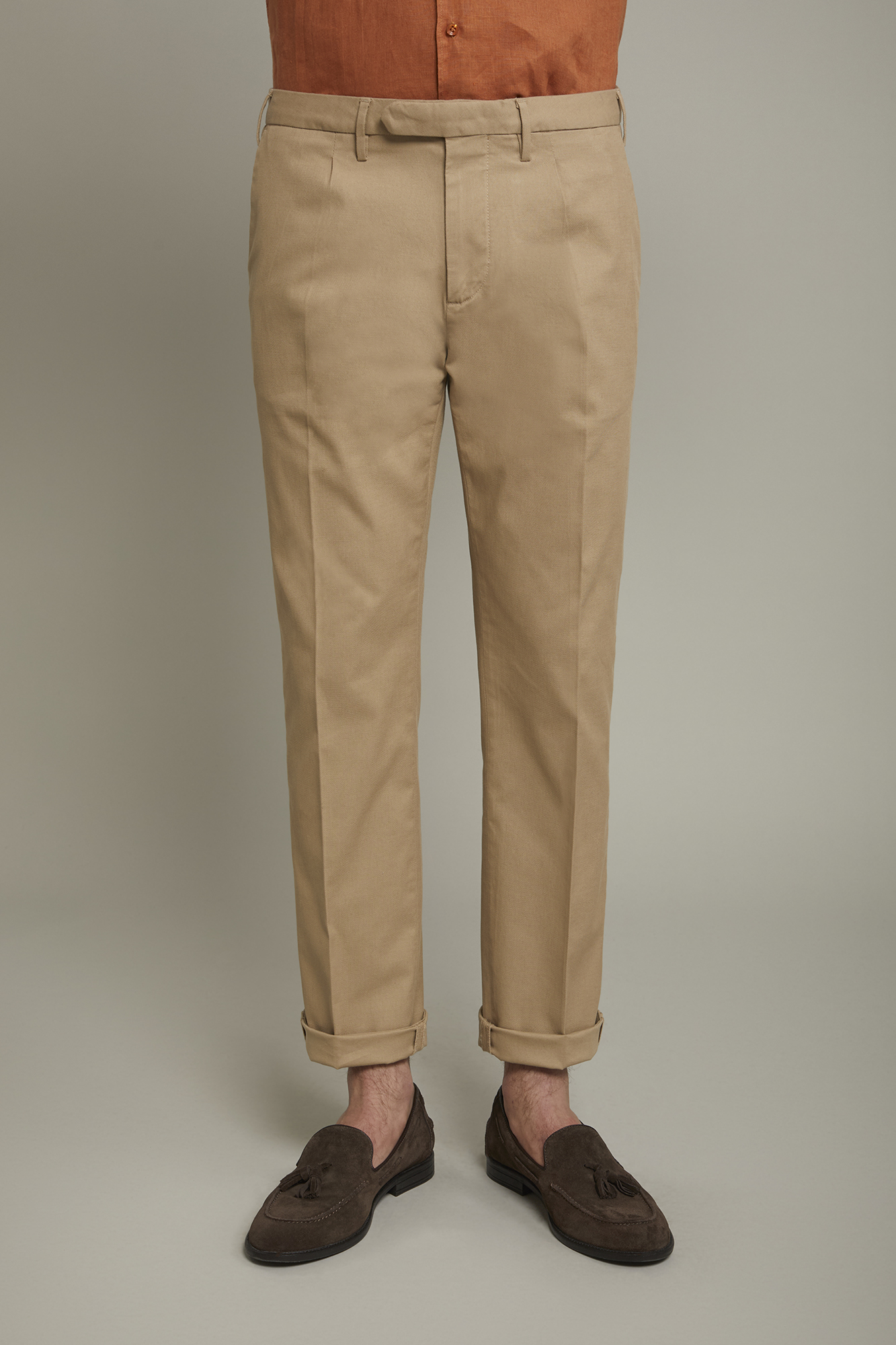 Pantalon homme classique à pinces en tissu armuré coupe confort image number null