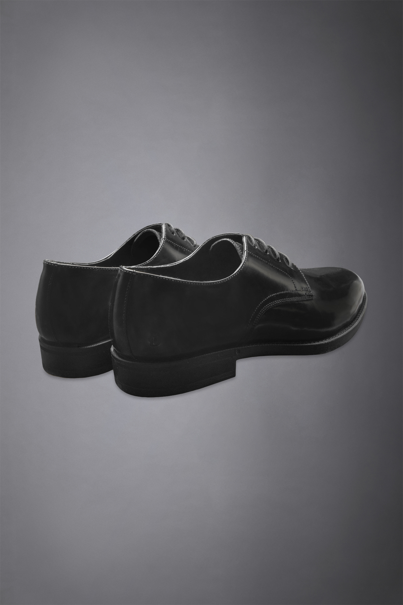 100% brushed leather derby shoe with rubber sole image number null