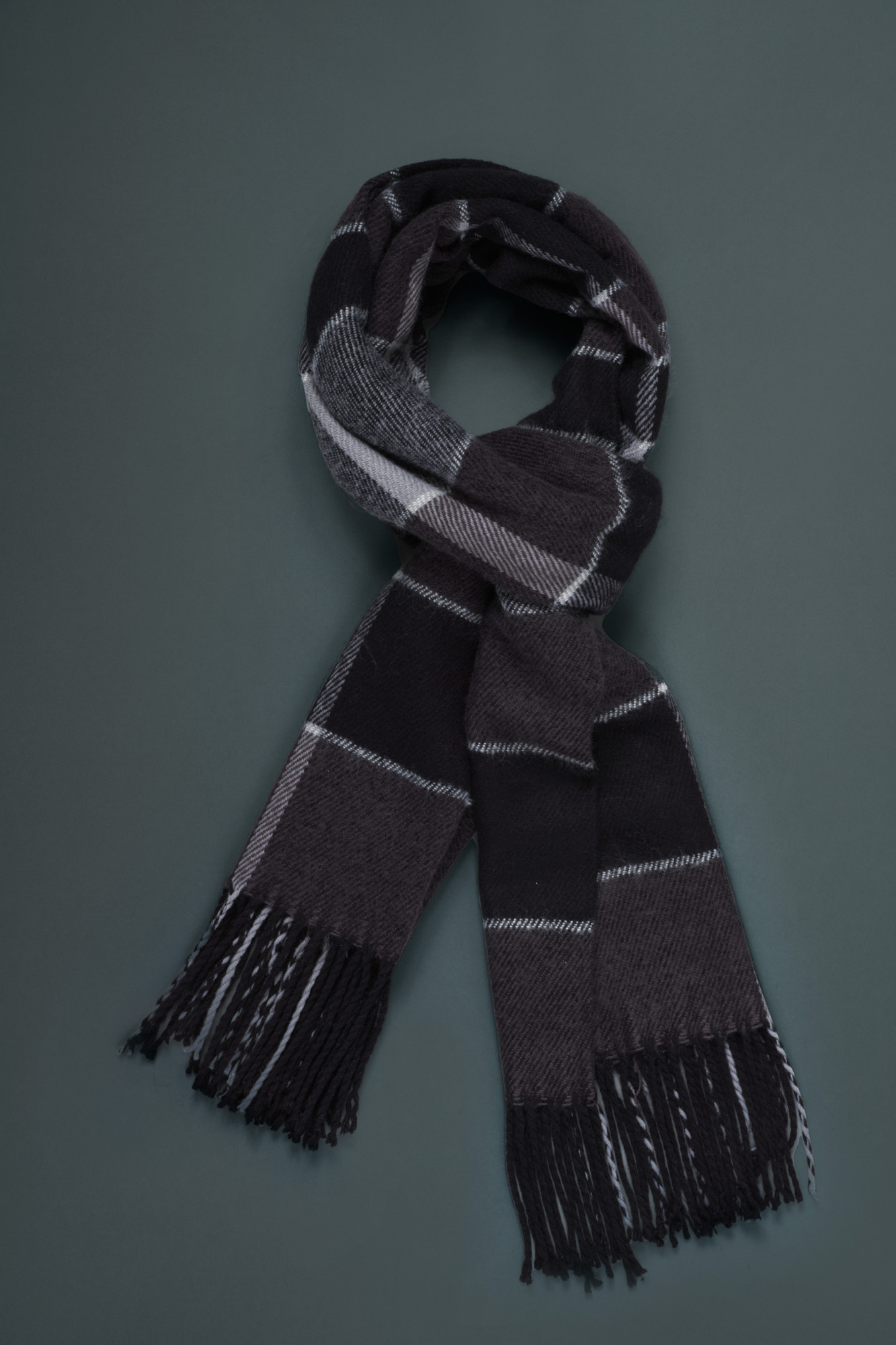 Checkered scarf image number null