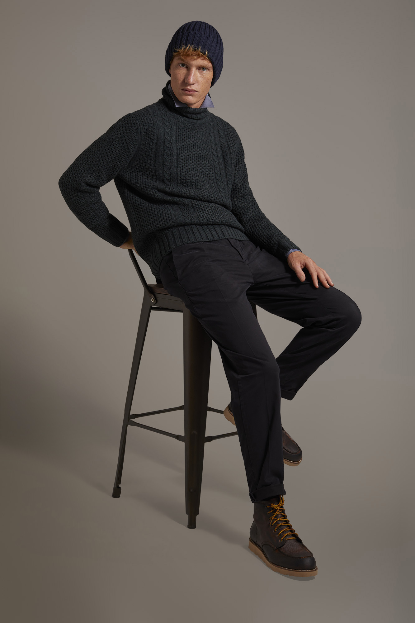 Pantalone chino uomo con pinces singola image number null