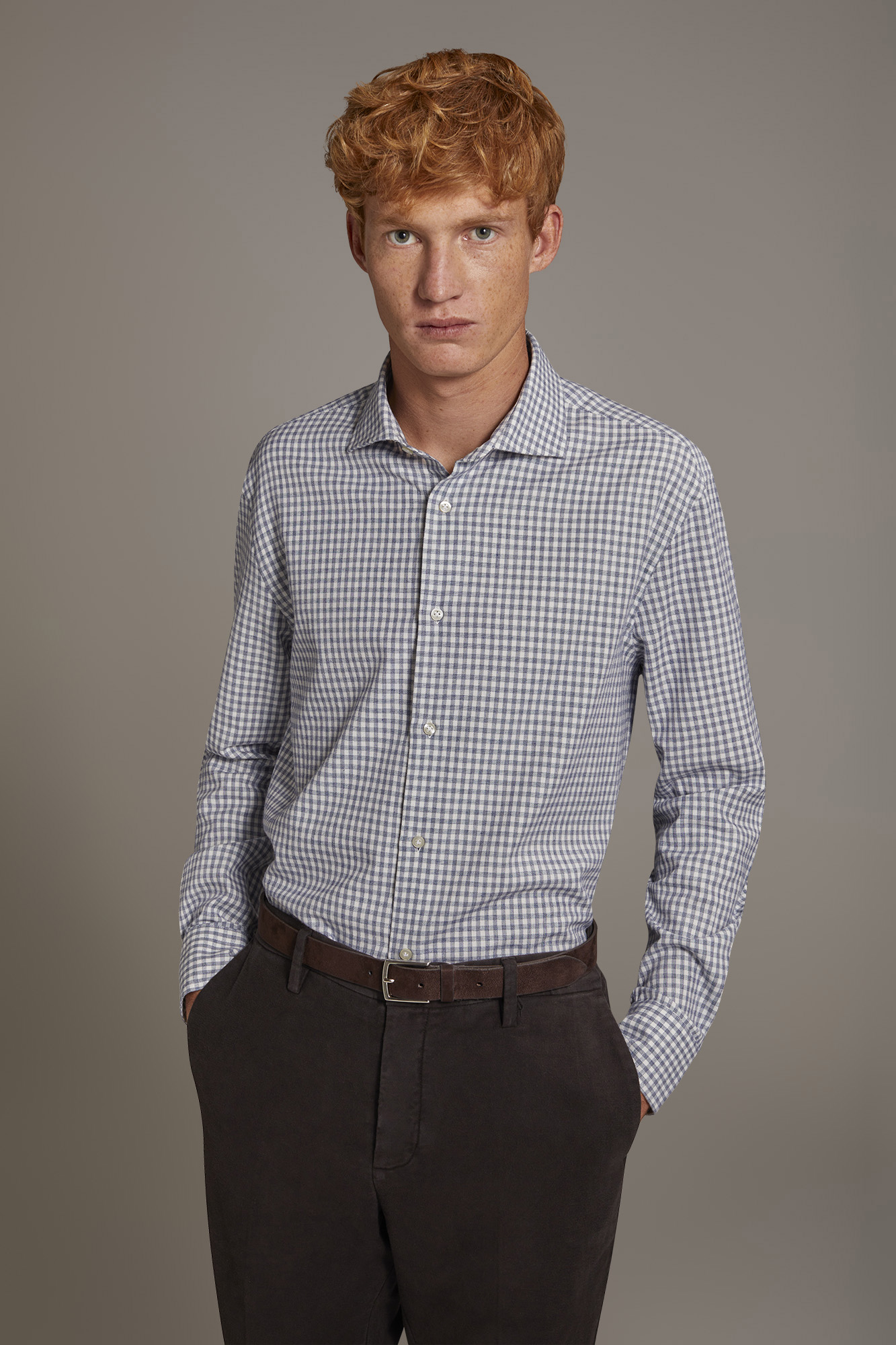 Camicia casual collo francese comfort fit tessuto in flanella vichy image number null