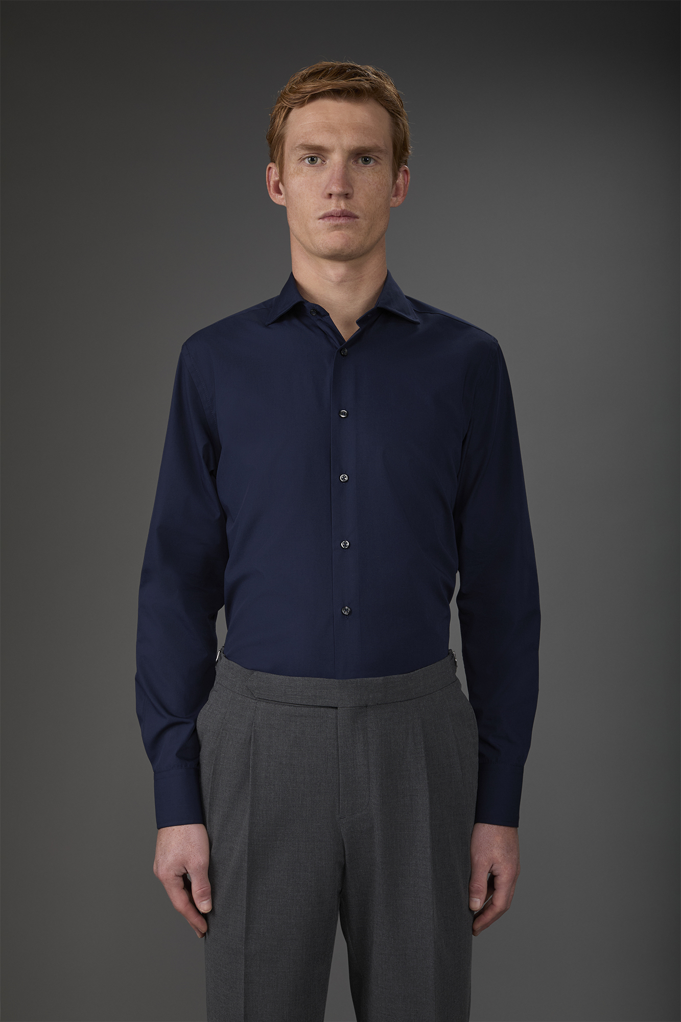 Camicia classica collo francese uomo tinta unita image number null