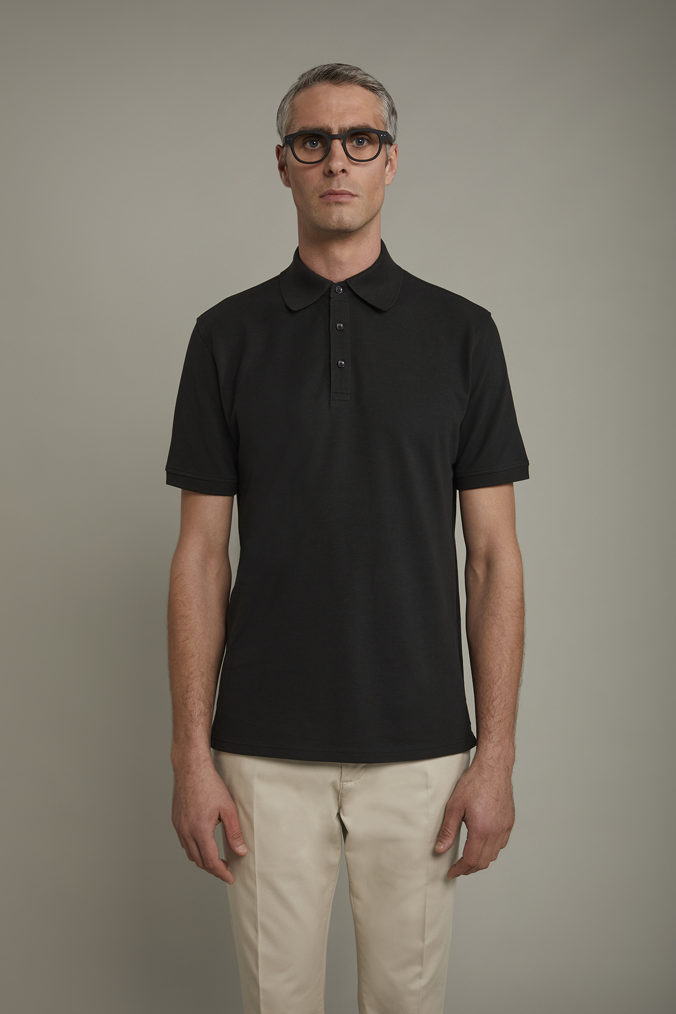 Kurzärmeliges Herren-Poloshirt aus 100 % Baumwolle in normaler Passform image number null
