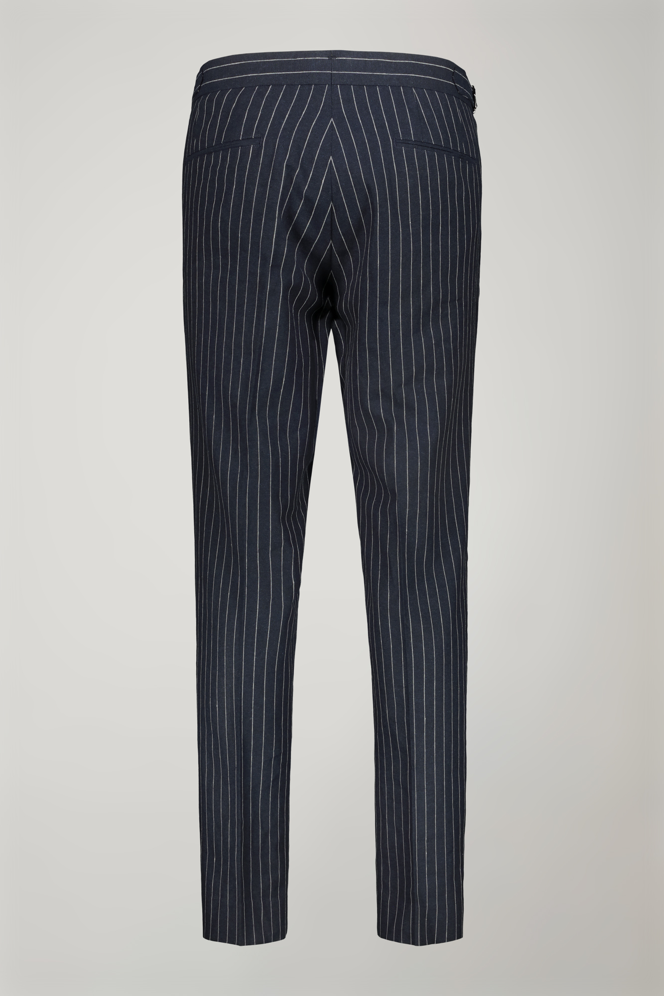 Pantalon homme classique à double pince en lin et coton avec motif à fines rayures coupe régulière image number null