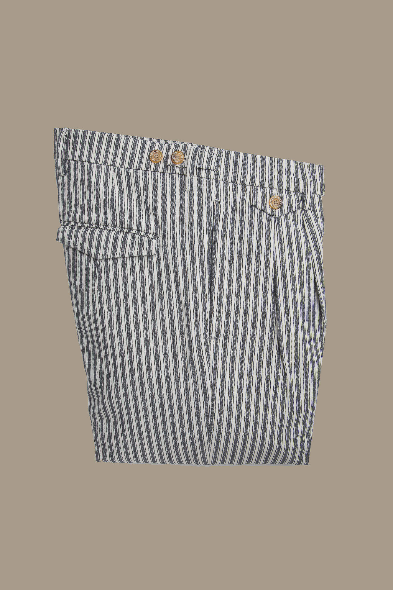 Pantalone uomo chino bicolore con doppia pinces singola e risvolto misto lino e cotone image number null