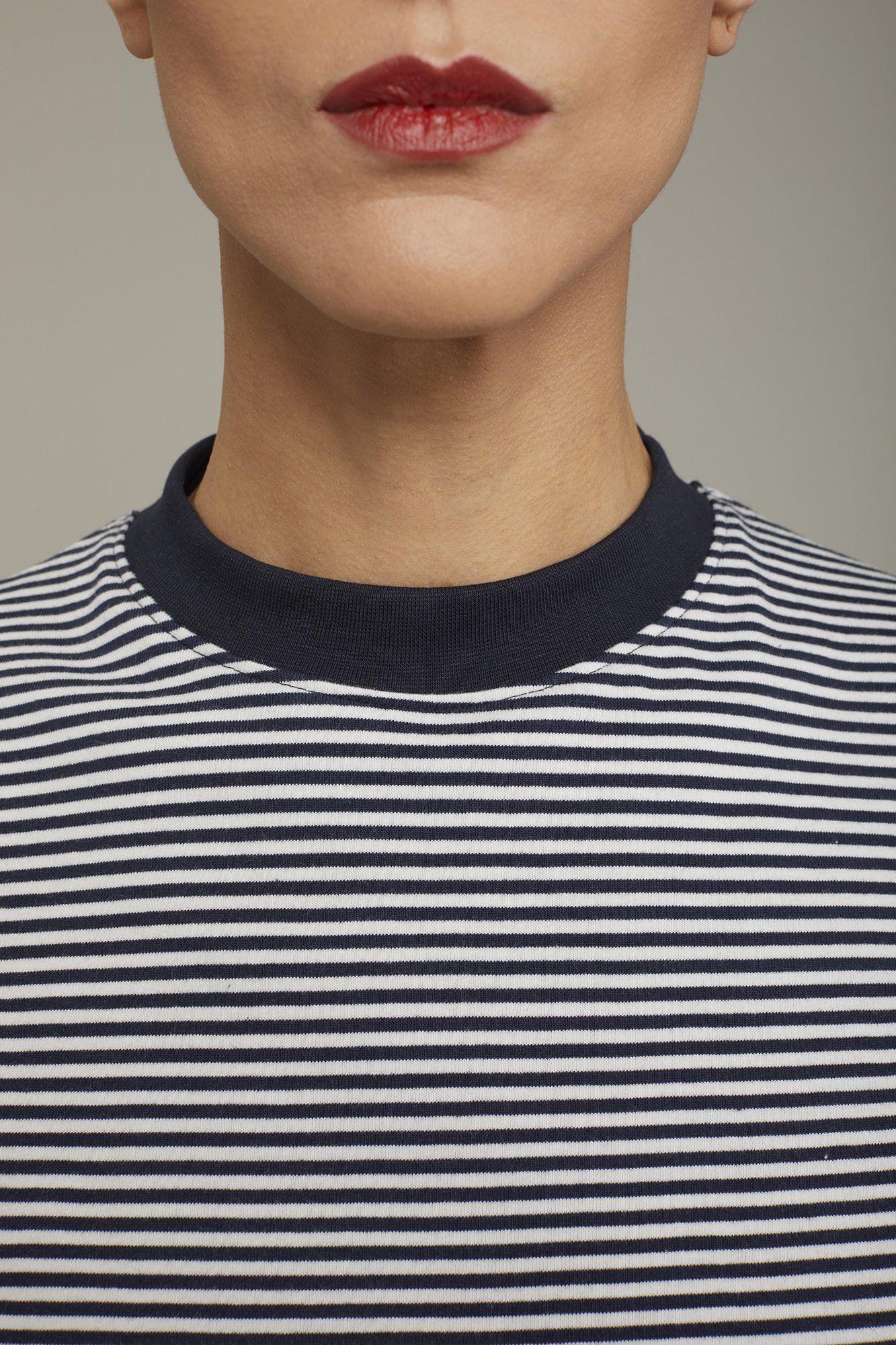 T-shirt femme en 100 % jersey de coton coupe régulière image number null
