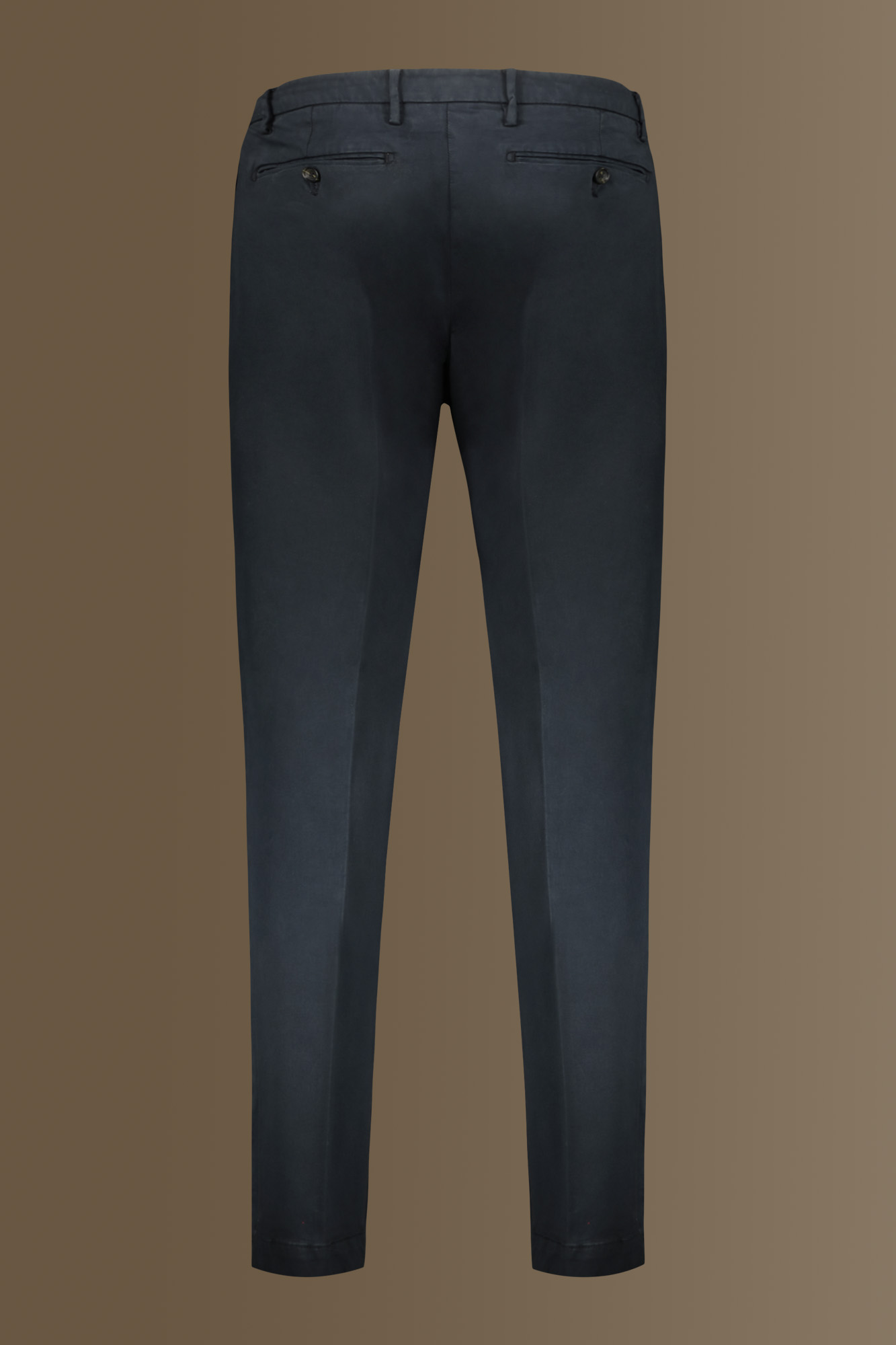Pantalone chino con pinces singola tessuto in raso elasticizzato image number null