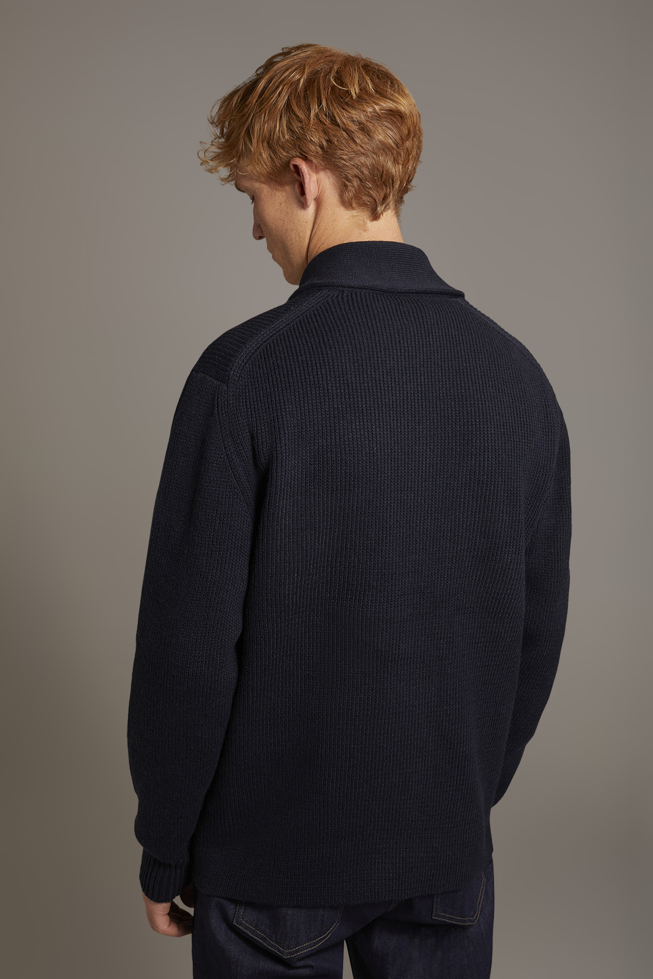 Scacchi In Legno Di Ciliegio Fatti A Mano: Scacchiera 35x35 Cm E Pezzi Intagliati, Set Da Gioco Tradizionale Con Dama (Ciliegio E Betulla) - 3