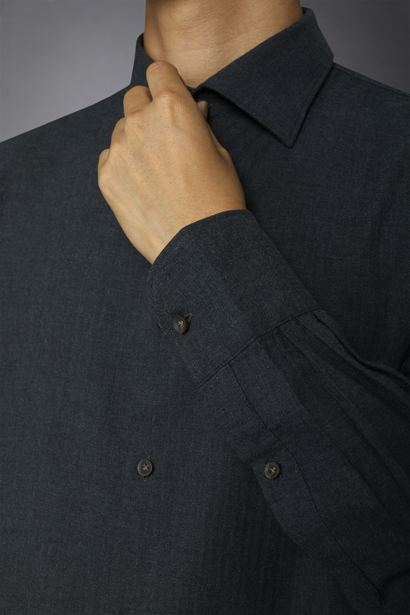 Camicia casual uomo collo francese comfort fit tessuto in flanella spinato image number null