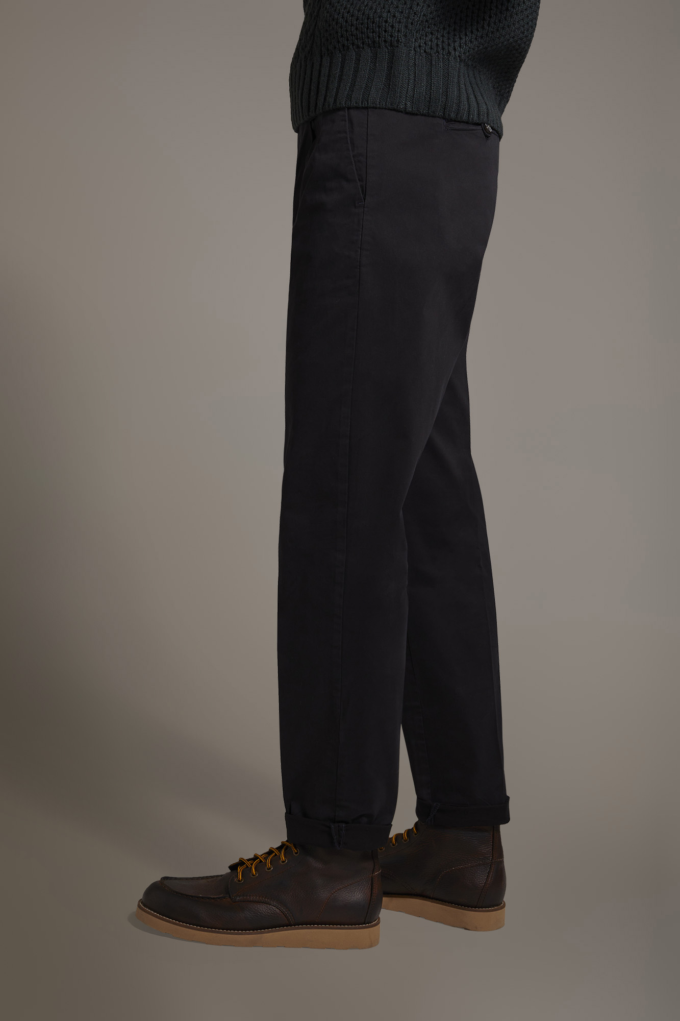Pantalone chino uomo con pinces singola image number null