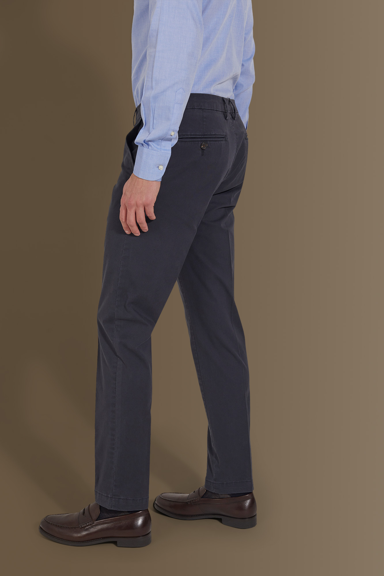 Pantalone chino classico uomo image number null